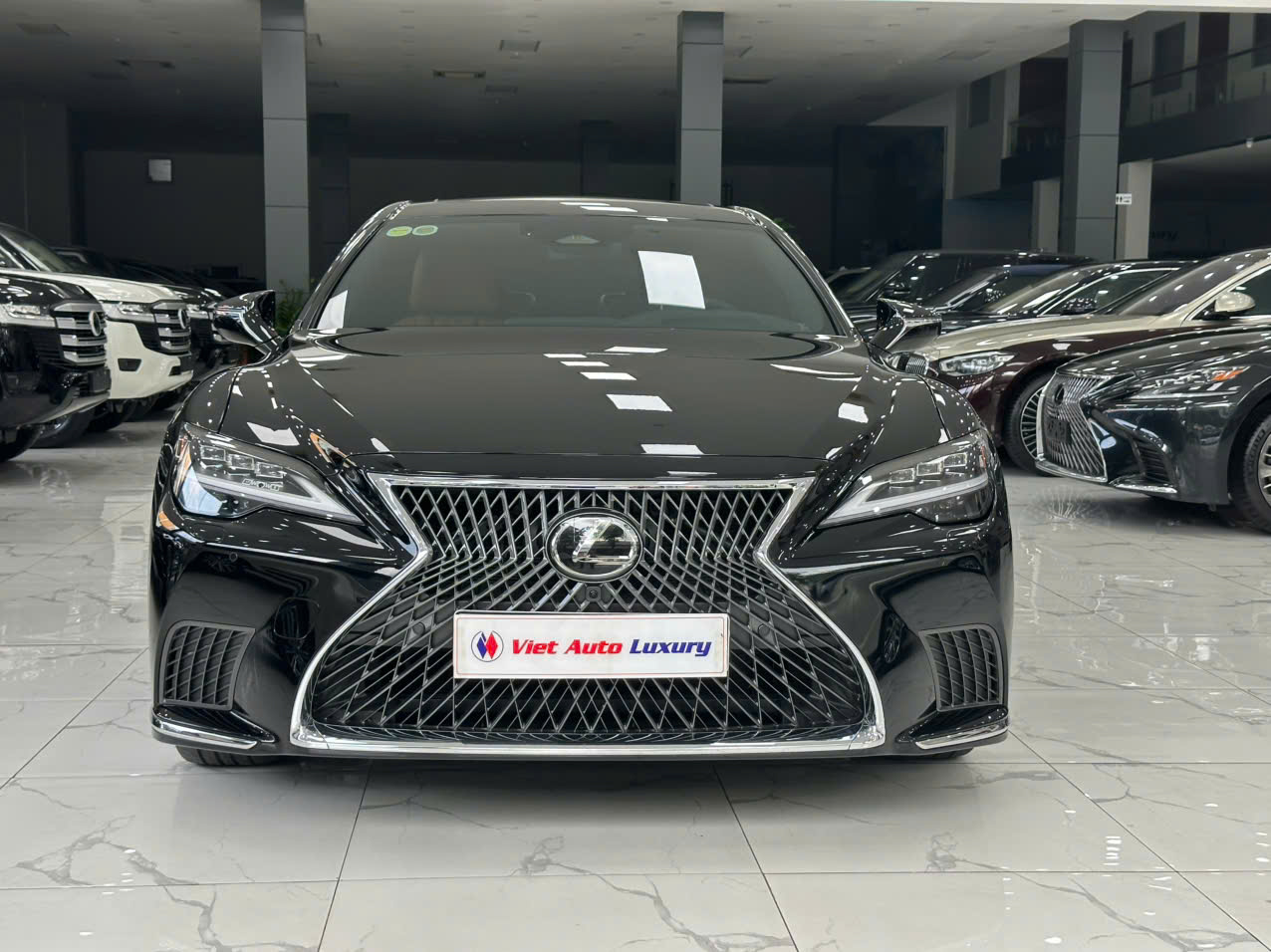 Bán ô tô Lexus LS 500h năm 2025 Siêu Mới đi 500Km