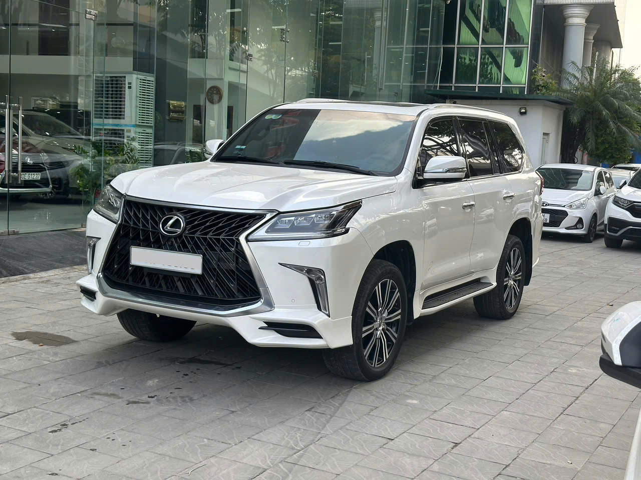SIÊU PHẨM NĂM 2016 LEXUS LX570 ĐẸP KHÔNG CÓ ĐỐI THỦ